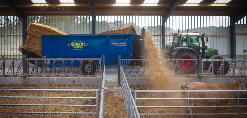 Jaka ścielarka najlepiej sprawdzi się w dużym gospodarstwie? Poznaj model ROBERT P2200GT